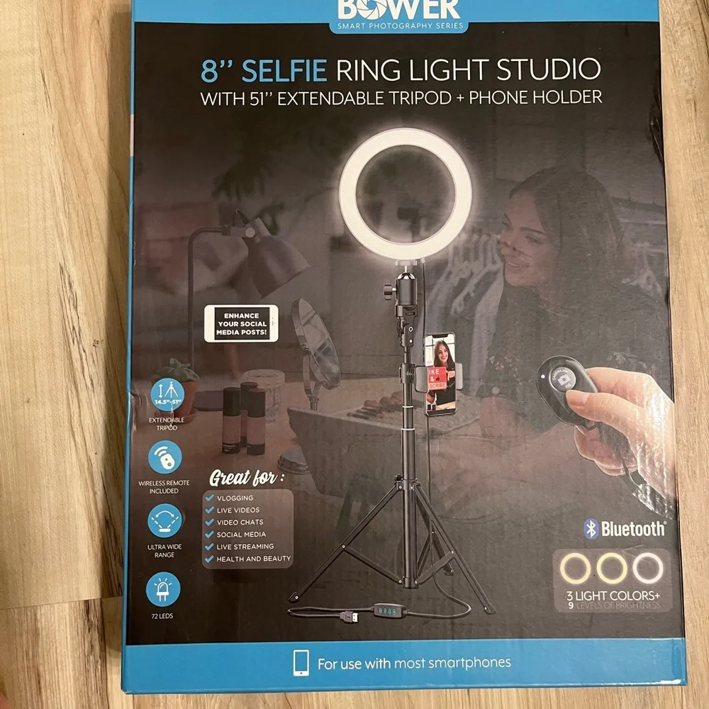 Ring light studio . Unopened box